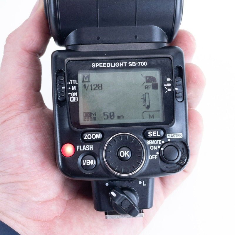 Nikon SB-700 AF Speedlight Flash for Nikon Digital SLR Cameras Shoe Mount