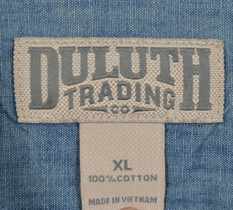 Duluth Trading Co Men's XL Denim Style Blue Chambray Button-Down Shirt