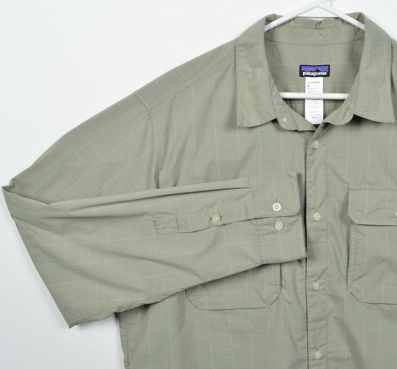 Patagonia Men's Large Trailbend Green Plaid Nylon Blend Long Sleeve Shirt