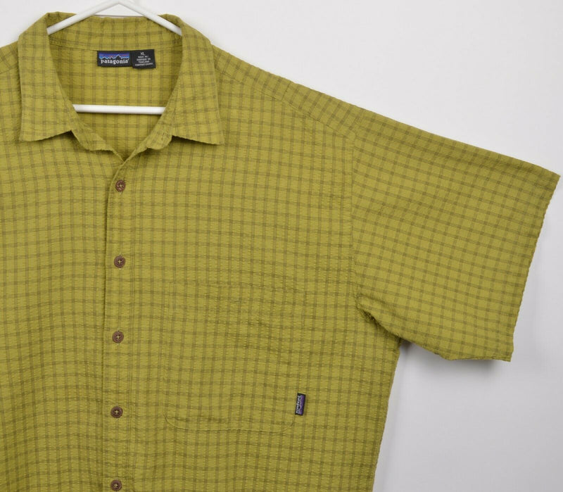 Patagonia Men's XL Puckerware Seersucker Olive Green Plaid Button-Front Shirt
