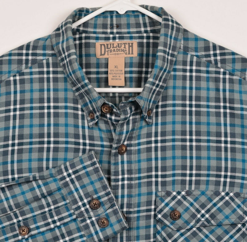 Duluth Trading Co. Men's XL Cotton Poly Blend Blue Gray Plaid Flannel Shirt
