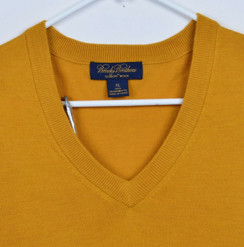 Brooks Brothers Men's XL 100% Saxxon Wool V-neck Golden Yellow Pullover Sweater