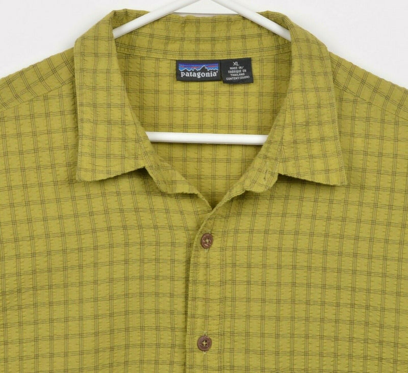 Patagonia Men's XL Puckerware Seersucker Olive Green Plaid Button-Front Shirt