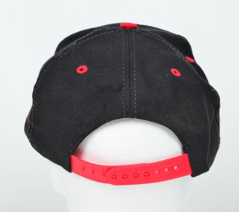 Wisconsin Badgers Men's Sharktooth Red Black NCAA Logo Athletic 90s Snapback Hat