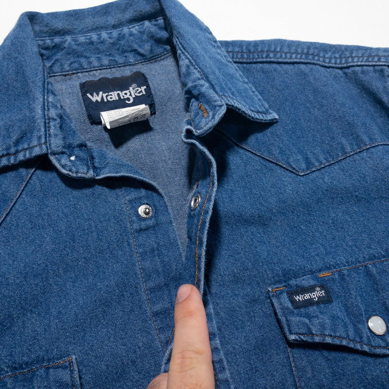 Wrangler Men's Medium Pearl Snap Denim Indigo Blue Western Rockabilly Shirt