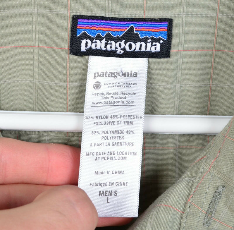 Patagonia Men's Large Trailbend Green Plaid Nylon Blend Long Sleeve Shirt
