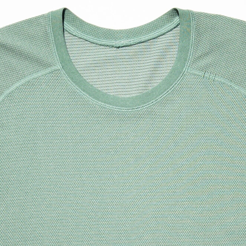 Lululemon T-Shirt Medium Men's Green Metal Vent Tech Short Sleeve Crew Neck