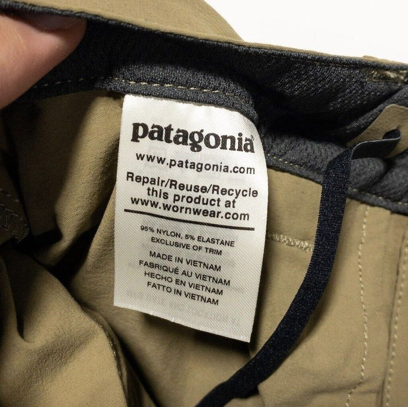 Patagonia Quandary Shorts Men's 32 Khaki Nylon Wicking Pockets Hiking Stretch