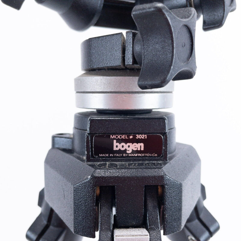 Bogen Manfrotto 3021 Professional Tripod with Bogen 3025 3-D Tripod Head Italy