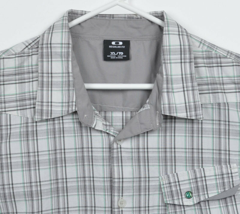 Oakley Men's XL Regular Fit Gray Green Plaid Short Sleeve Button-Front Shirt