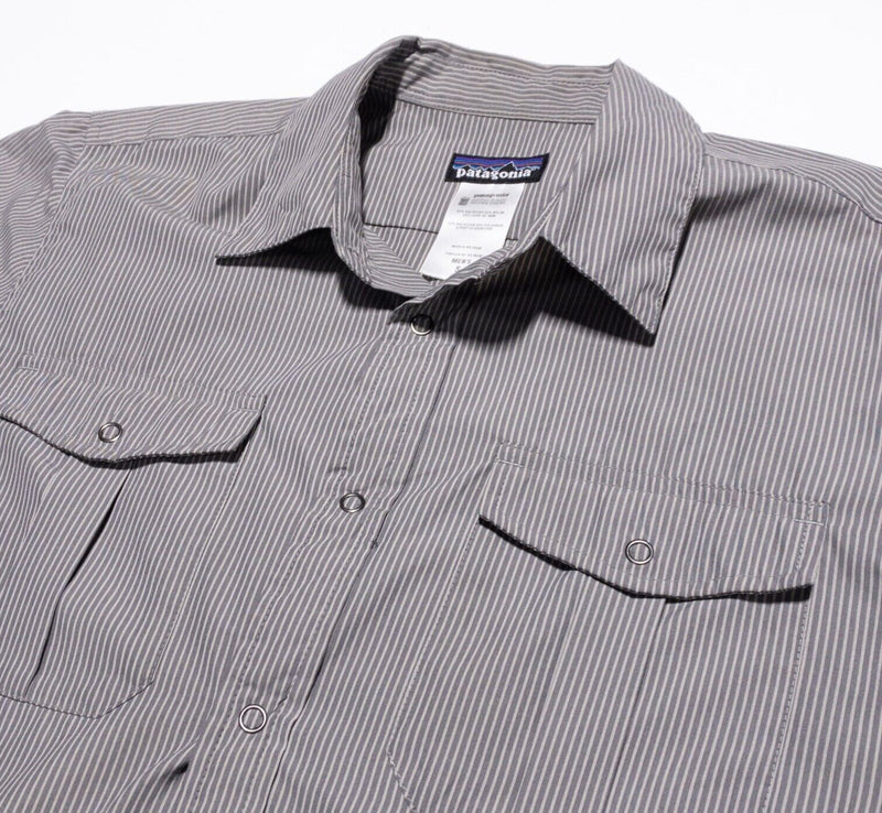 Patagonia El Ray Shirt Men's Small Nylon Blend Wicking Gray Stripe 54065