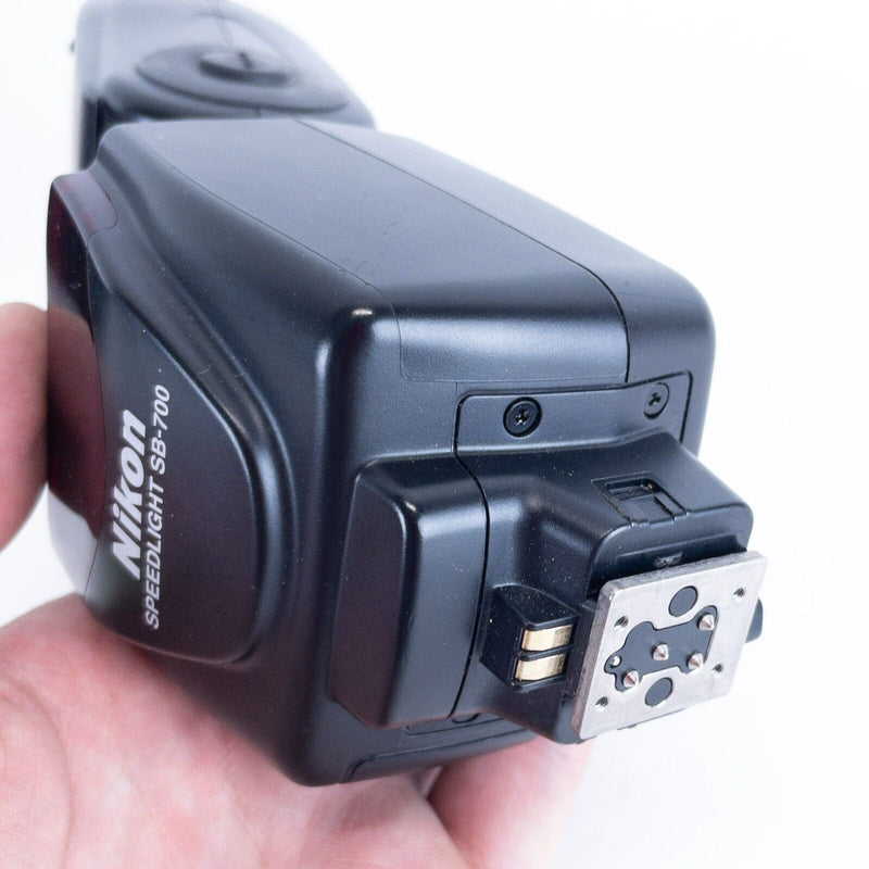 Nikon SB-700 AF Speedlight Flash for Nikon Digital SLR Cameras Shoe Mount